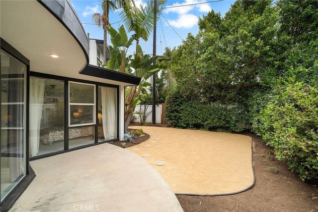 10540 W Olympic Boulevard, Los Angeles, CA 90064