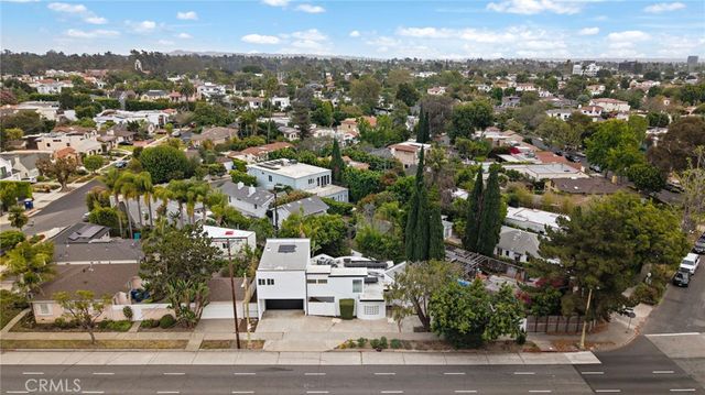 10540 W Olympic Boulevard, Los Angeles, CA 90064