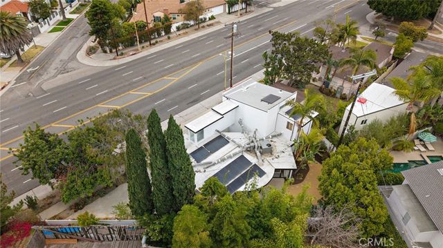 10540 W Olympic Boulevard, Los Angeles, CA 90064
