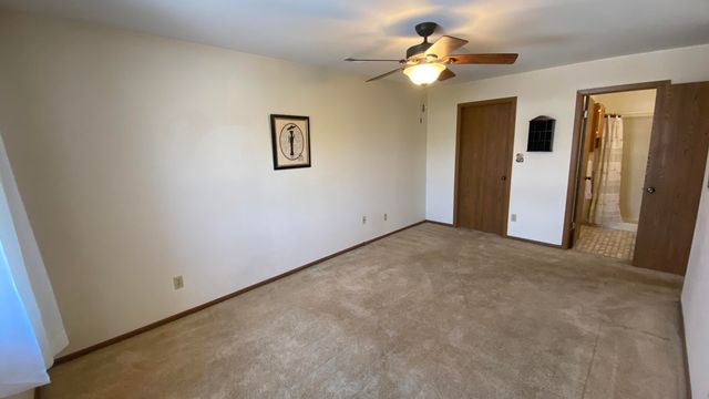 9621 Merrillville Road 203, Crown Point, IN 46307