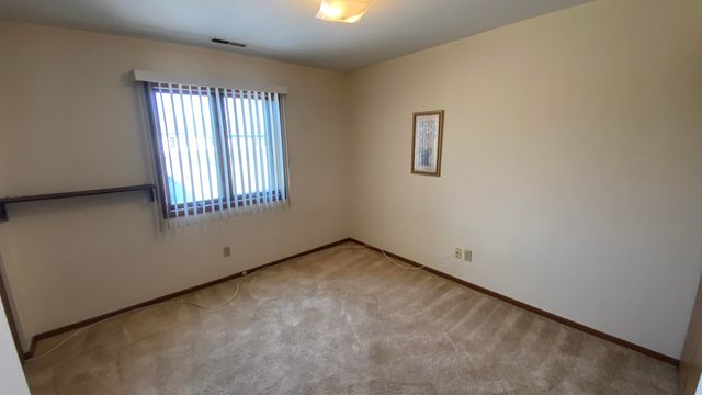 9621 Merrillville Road 203, Crown Point, IN 46307