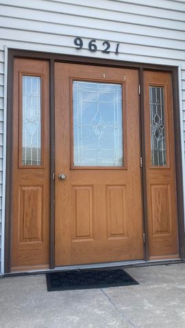 9621 Merrillville Road 203, Crown Point, IN 46307