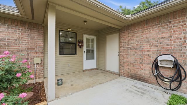 1571 KIMBERLY DAWN DR, New Braunfels, TX 78130