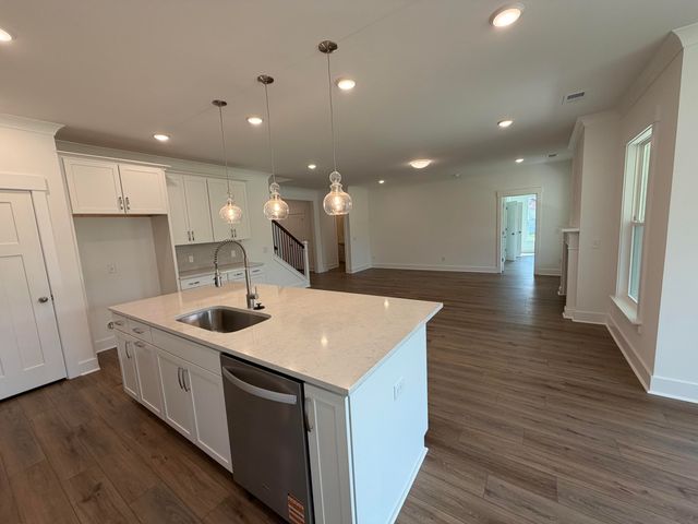 1968 Central Avenue, Summerville, SC 29483
