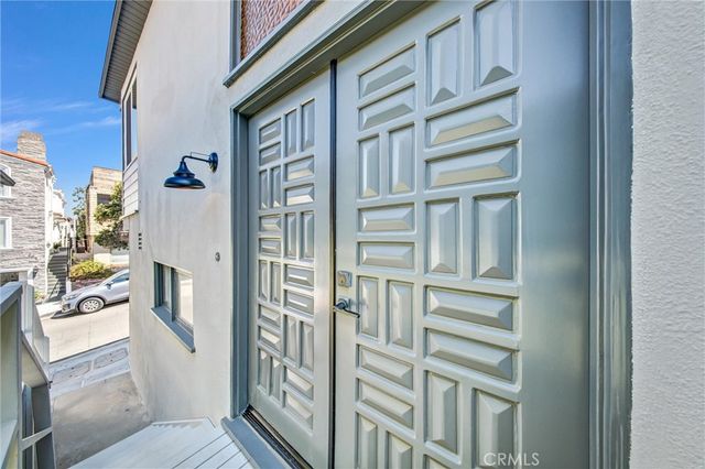 212 21st, Manhattan Beach, CA 90266
