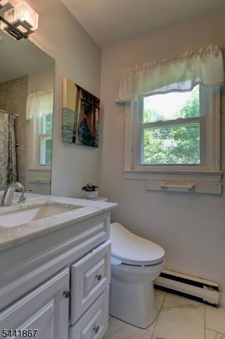 1 Welch Rd, Ringwood Boro, NJ 07456