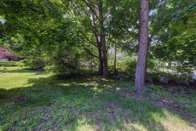 1 Welch Rd, Ringwood Boro, NJ 07456