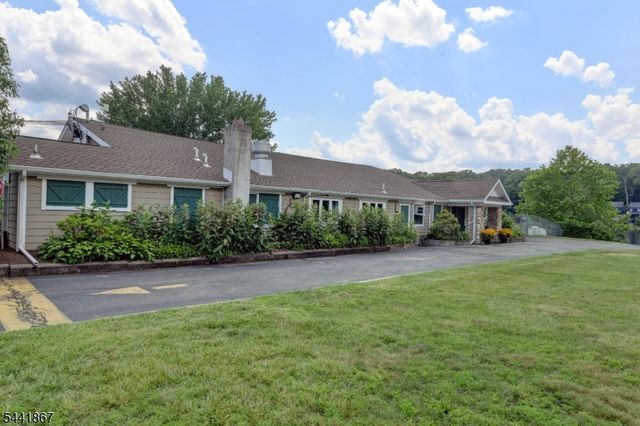 1 Welch Rd, Ringwood Boro, NJ 07456