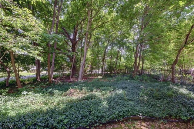 1 Welch Rd, Ringwood Boro, NJ 07456