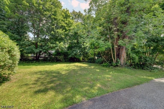 1 Welch Rd, Ringwood Boro, NJ 07456