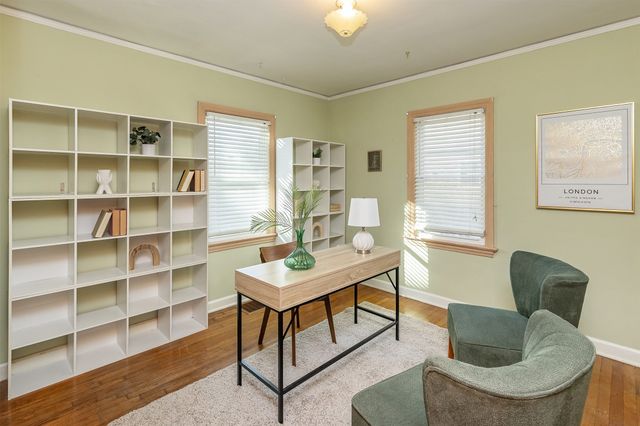 2412 44th Street, Des Moines, IA 50310