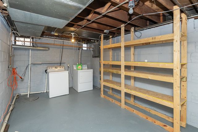 2412 44th Street, Des Moines, IA 50310