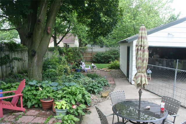 2412 44th Street, Des Moines, IA 50310