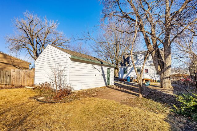 2412 44th Street, Des Moines, IA 50310