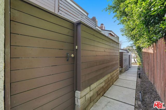 2406 Aviation Boulevard C, Redondo Beach, CA 90278