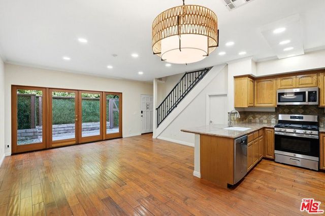 2406 Aviation Boulevard C, Redondo Beach, CA 90278