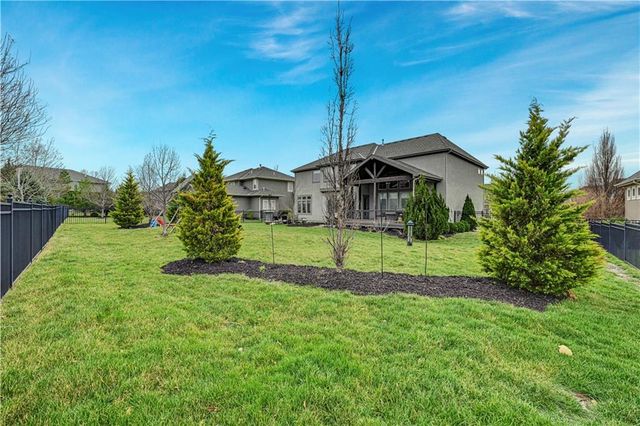 11316 W 166TH Place, Overland Park, KS 66221