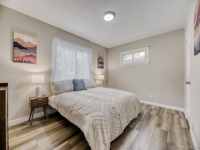 1015 W Longview Avenue, Littleton, CO 80120