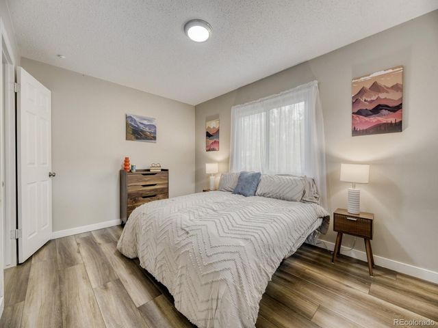 1015 W Longview Avenue, Littleton, CO 80120