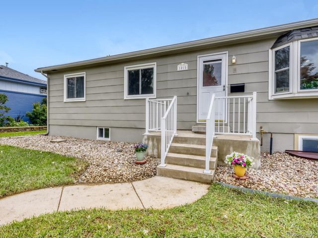 1015 W Longview Avenue, Littleton, CO 80120