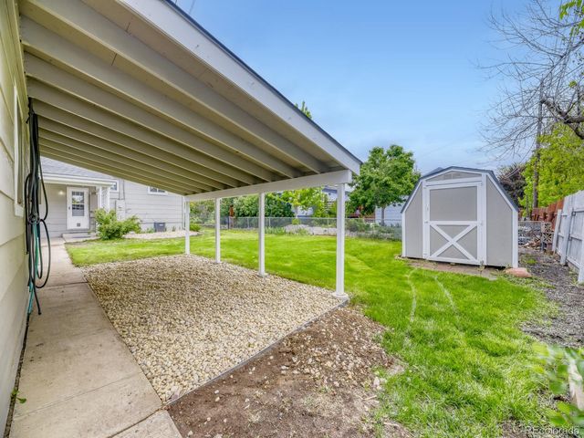 1015 W Longview Avenue, Littleton, CO 80120