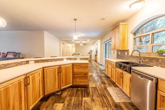 2689 S Old St Rd 15, Wabash, IN 46992