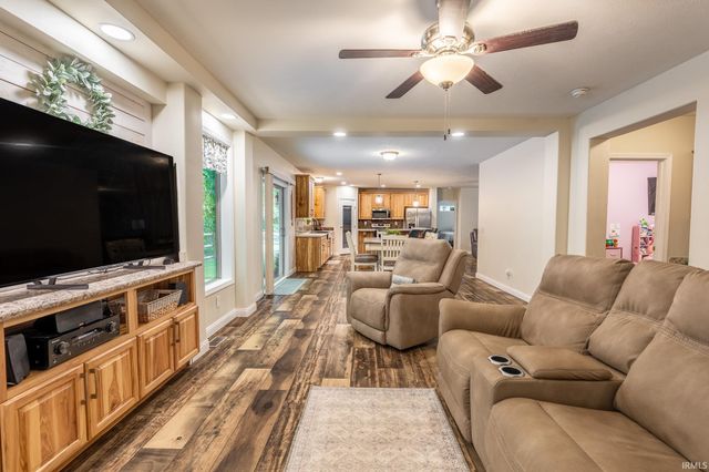 2689 S Old St Rd 15, Wabash, IN 46992