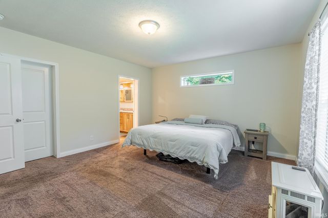 2689 S Old St Rd 15, Wabash, IN 46992