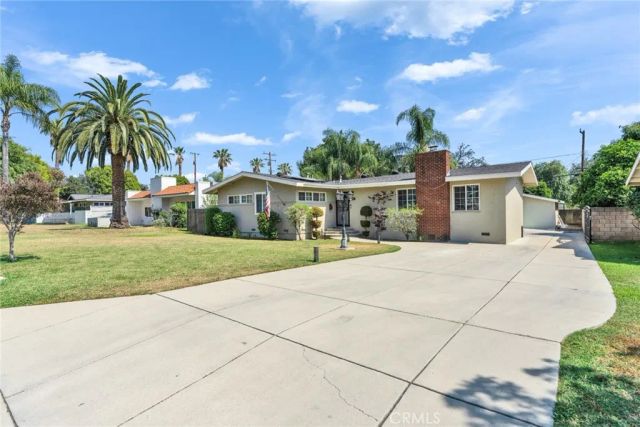 644 E Mountain View, Glendora, CA 91741
