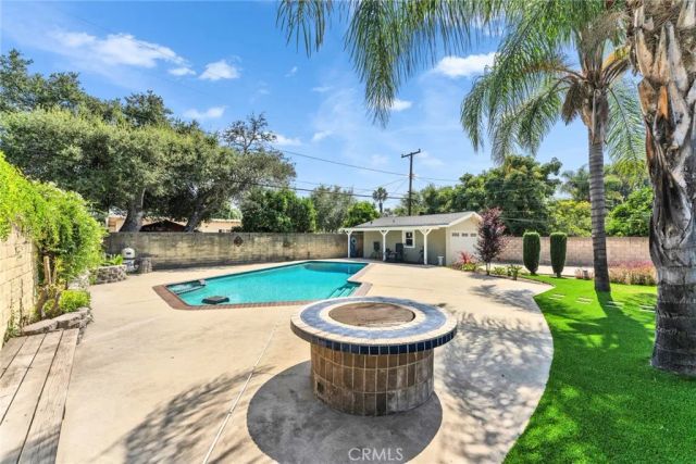 644 E Mountain View, Glendora, CA 91741