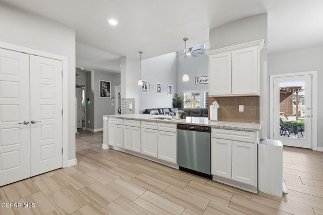 14741 WILLIAM MESHEL Drive, El Paso, TX 79938