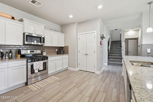 14741 WILLIAM MESHEL Drive, El Paso, TX 79938