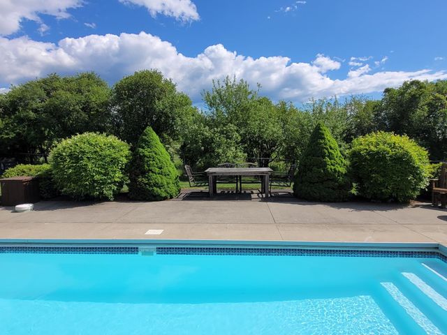 73 Butler Drive, South Burlington, VT 05403