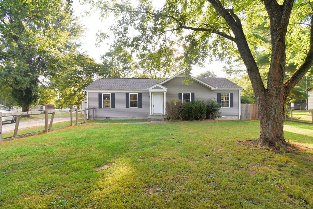 5725 Seminary Rd, Smyrna, TN 37167