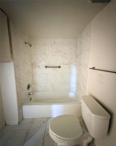 8026 Juniper A, Fontana, CA 92336