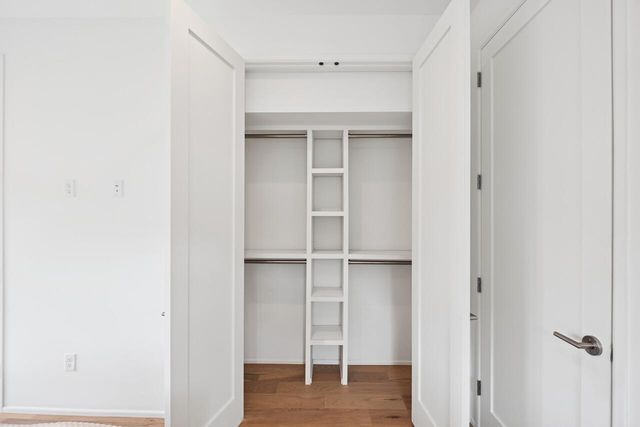 199 Fishburne Street, Charleston, SC 29403