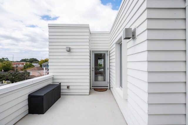 199 Fishburne Street, Charleston, SC 29403