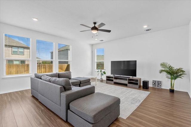 14425 Booted Eagle PASS, Elgin, TX 78621