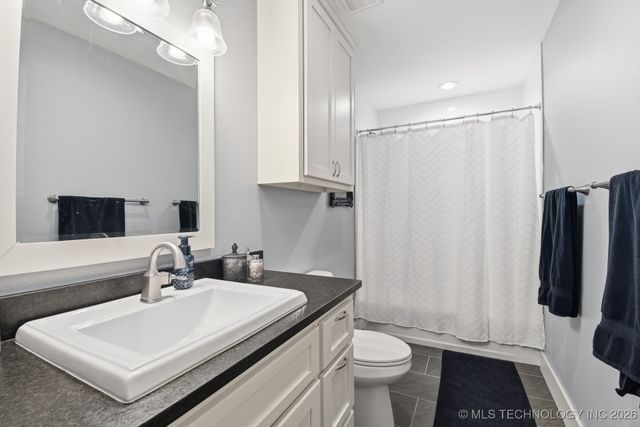 2205 S Florence Avenue, Tulsa, OK 74114