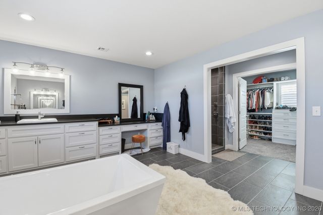 2205 S Florence Avenue, Tulsa, OK 74114