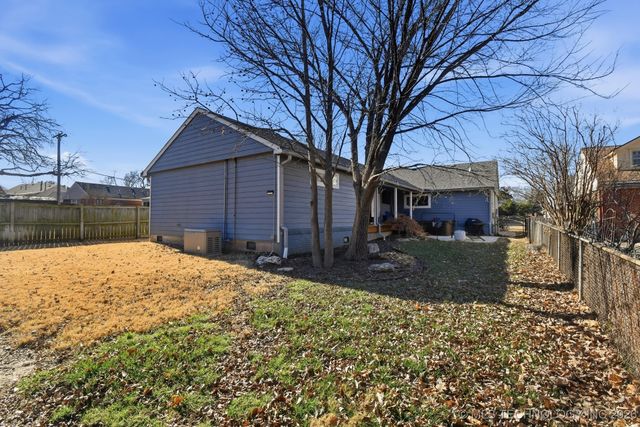 2205 S Florence Avenue, Tulsa, OK 74114