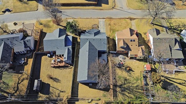 2205 S Florence Avenue, Tulsa, OK 74114