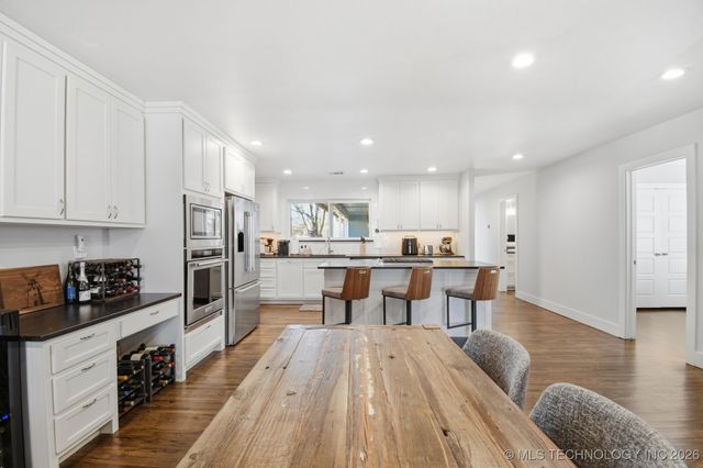 2205 S Florence Avenue, Tulsa, OK 74114