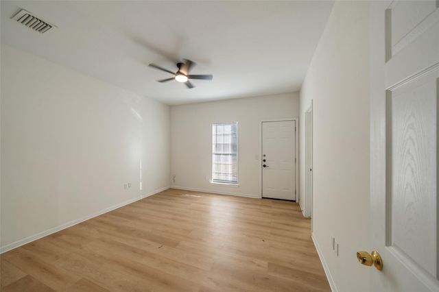 5502 Finch Street B, Houston, TX 77028