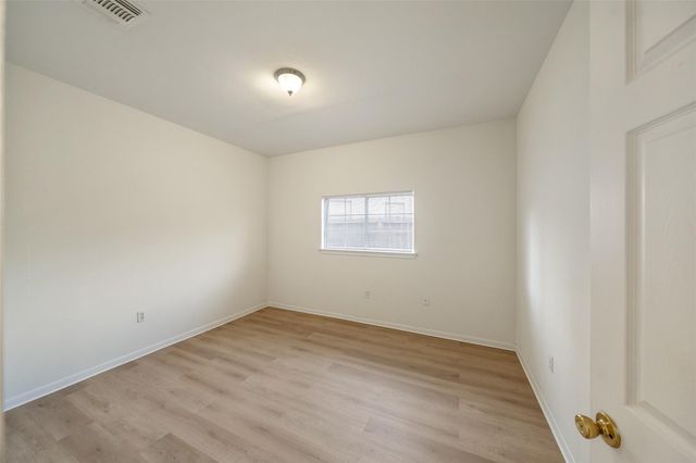 5502 Finch Street B, Houston, TX 77028