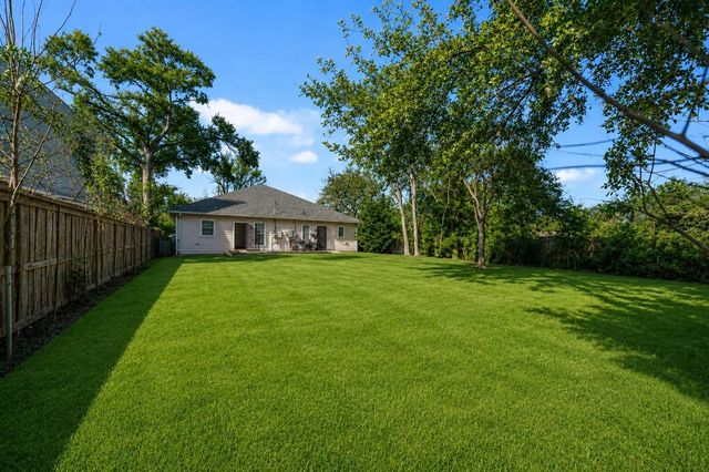 5502 Finch Street B, Houston, TX 77028