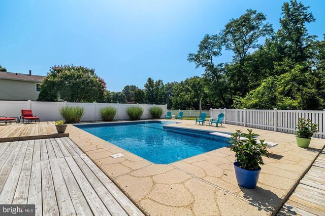 615 CLARKS RUN RD, La Plata, MD 20646