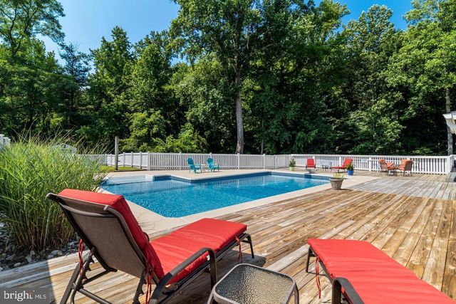 615 CLARKS RUN RD, La Plata, MD 20646