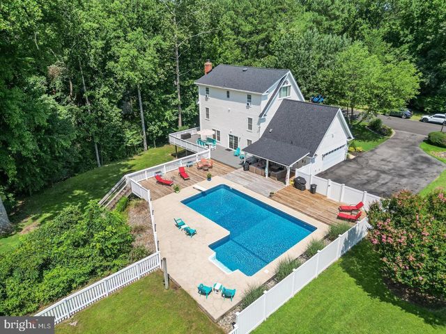 615 CLARKS RUN RD, La Plata, MD 20646