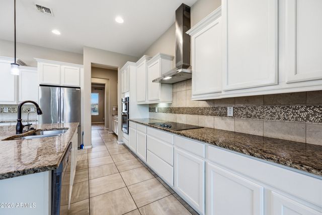 1930 E HORSESHOE Drive, Chandler, AZ 85249